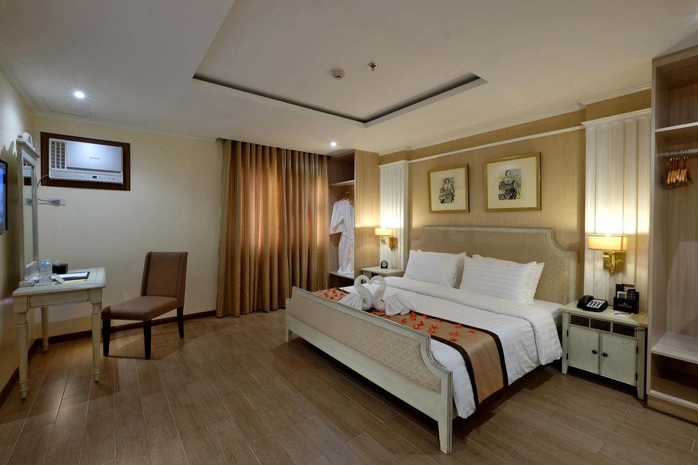 Hotel Golden & 3*